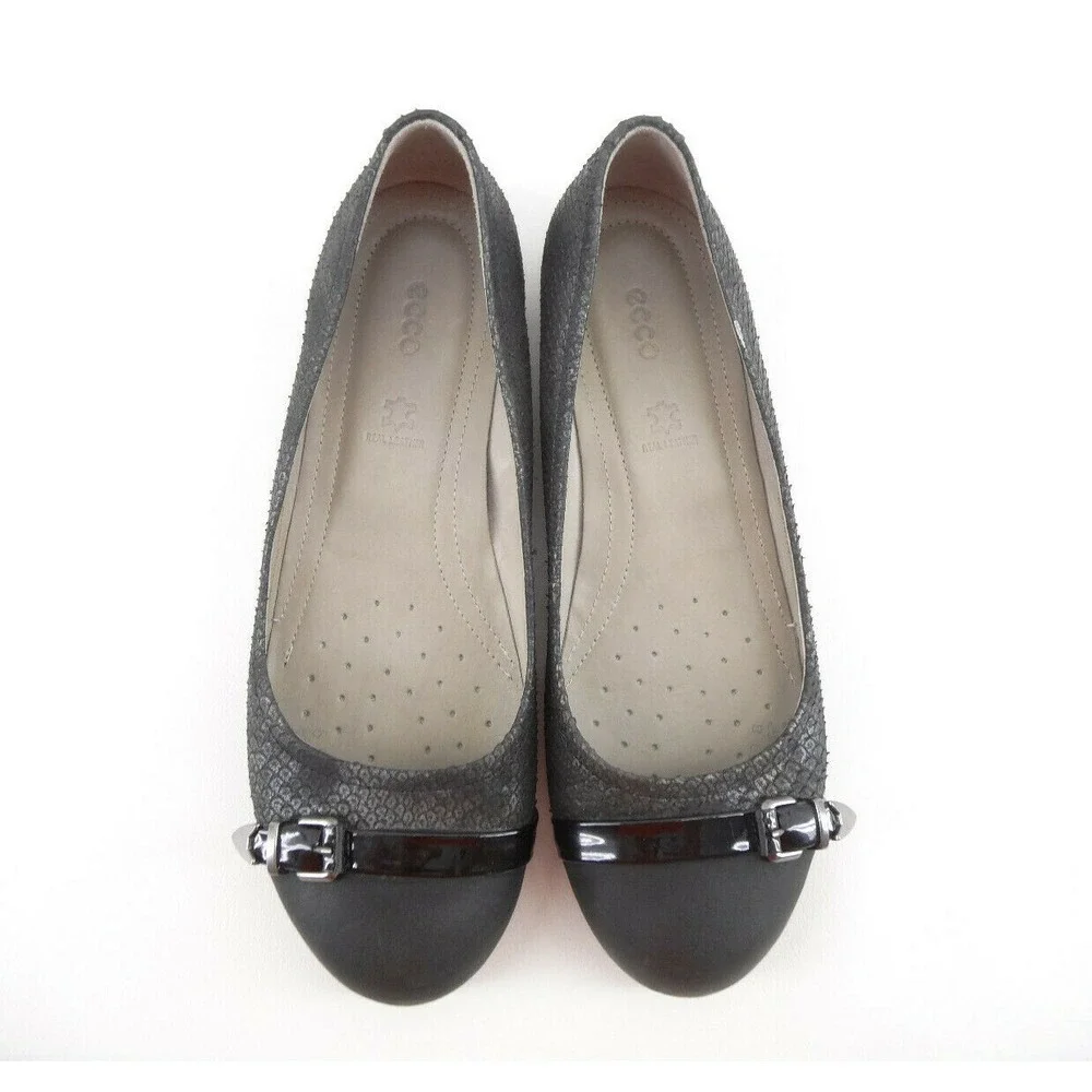 ECCO Womens SZ 38 EU 7-7.5US Black Leather Snake Skin Print Buckle Comfort Flats